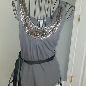 H&M statement top